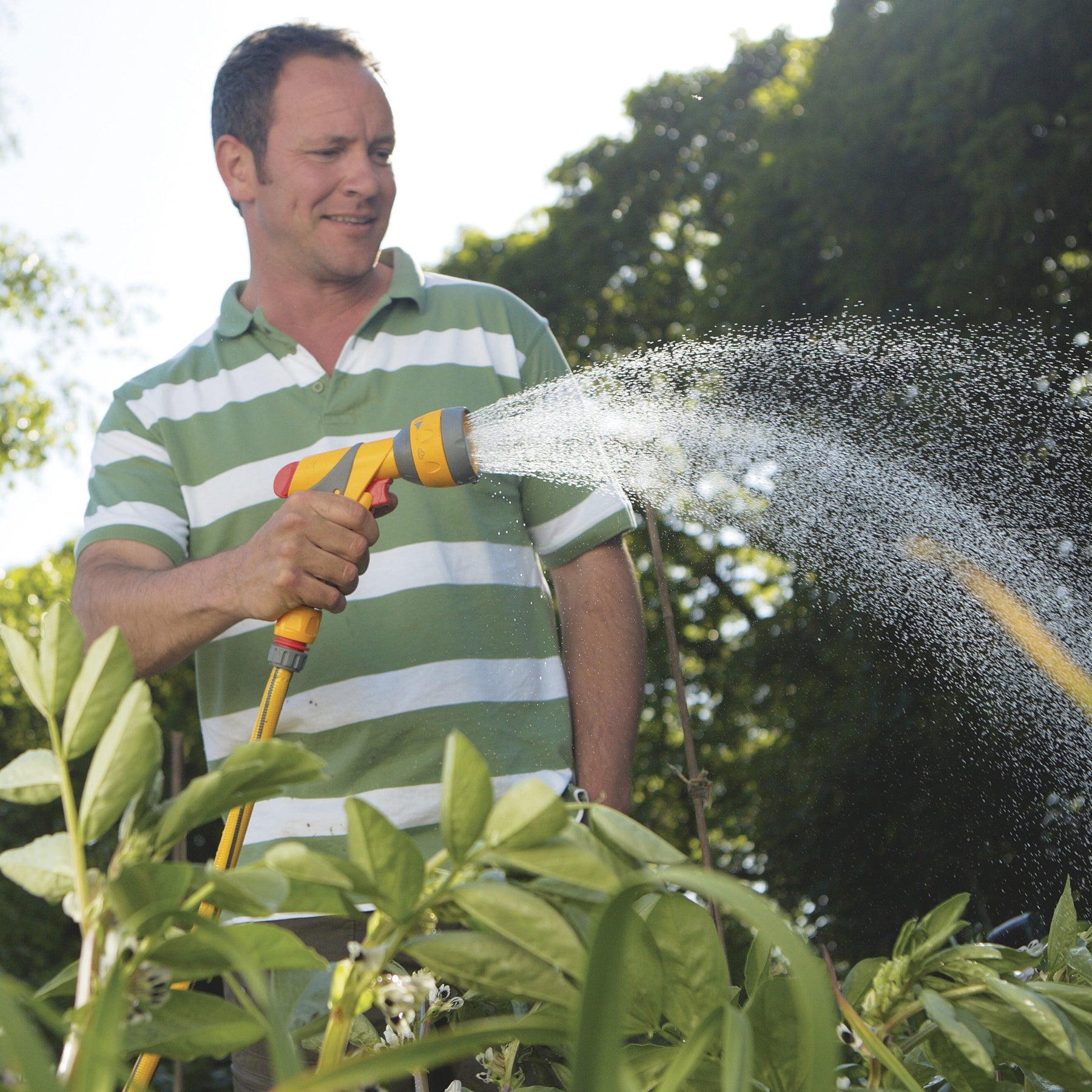 - Pistolet Multi Spray Plus HOZELOCK - Matériel d'arrosage et récupérateurs d'eau