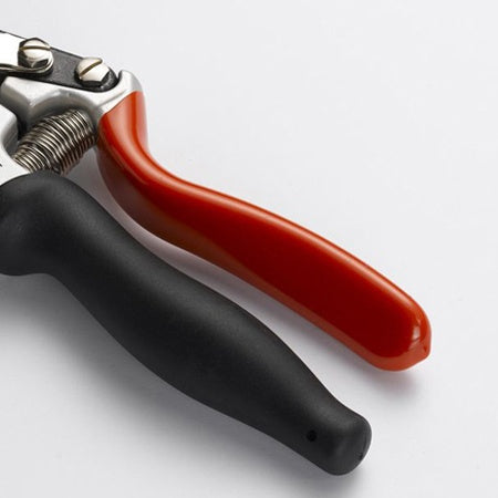 - Secateur coupe franche poignée tournante 30 mm WOLF - Outillage à main